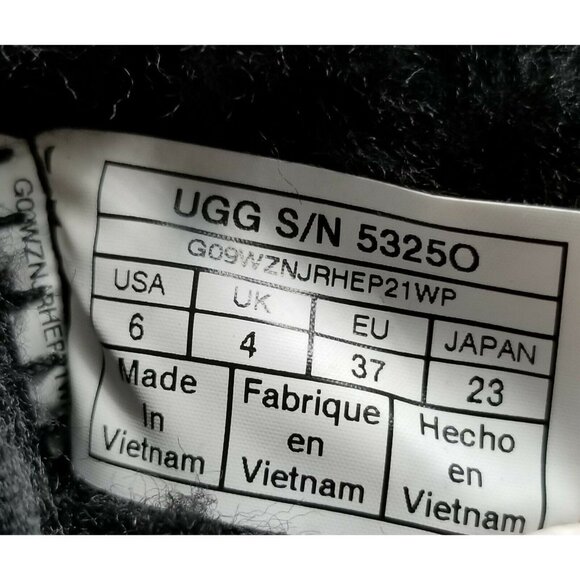 UGG Sundance Short II Revival Black Water Resistant Womens Boots Size 6 - Picture 6 of 6